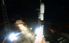 SpaceX запустила на орбиту 52 мини-спутника Starlink